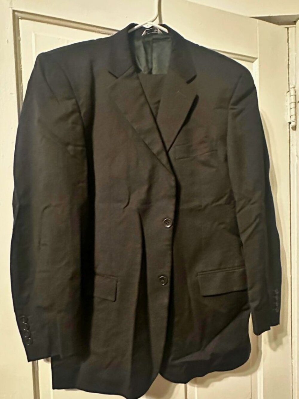 CESARANI Italian made Mens Black 2pc Suit 41R 35W Trabaldo Togna Super 110s Wool